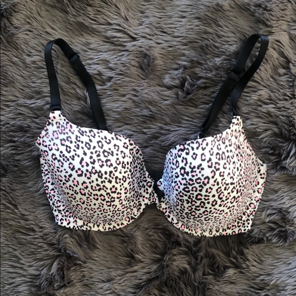 Victoria’s Secret T-Shirt Lightly Lined Demi Bra